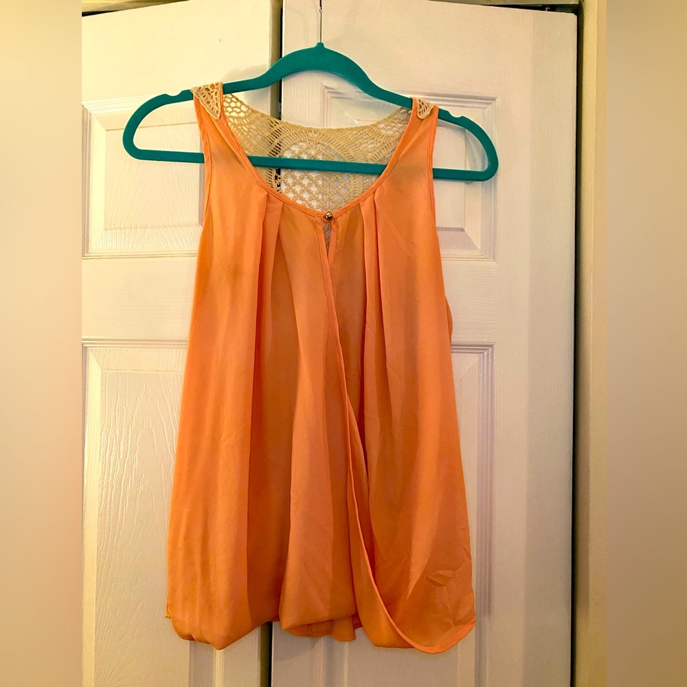 Charming Charlie’s Women’s Peach TankTop/Blouse- Size Large